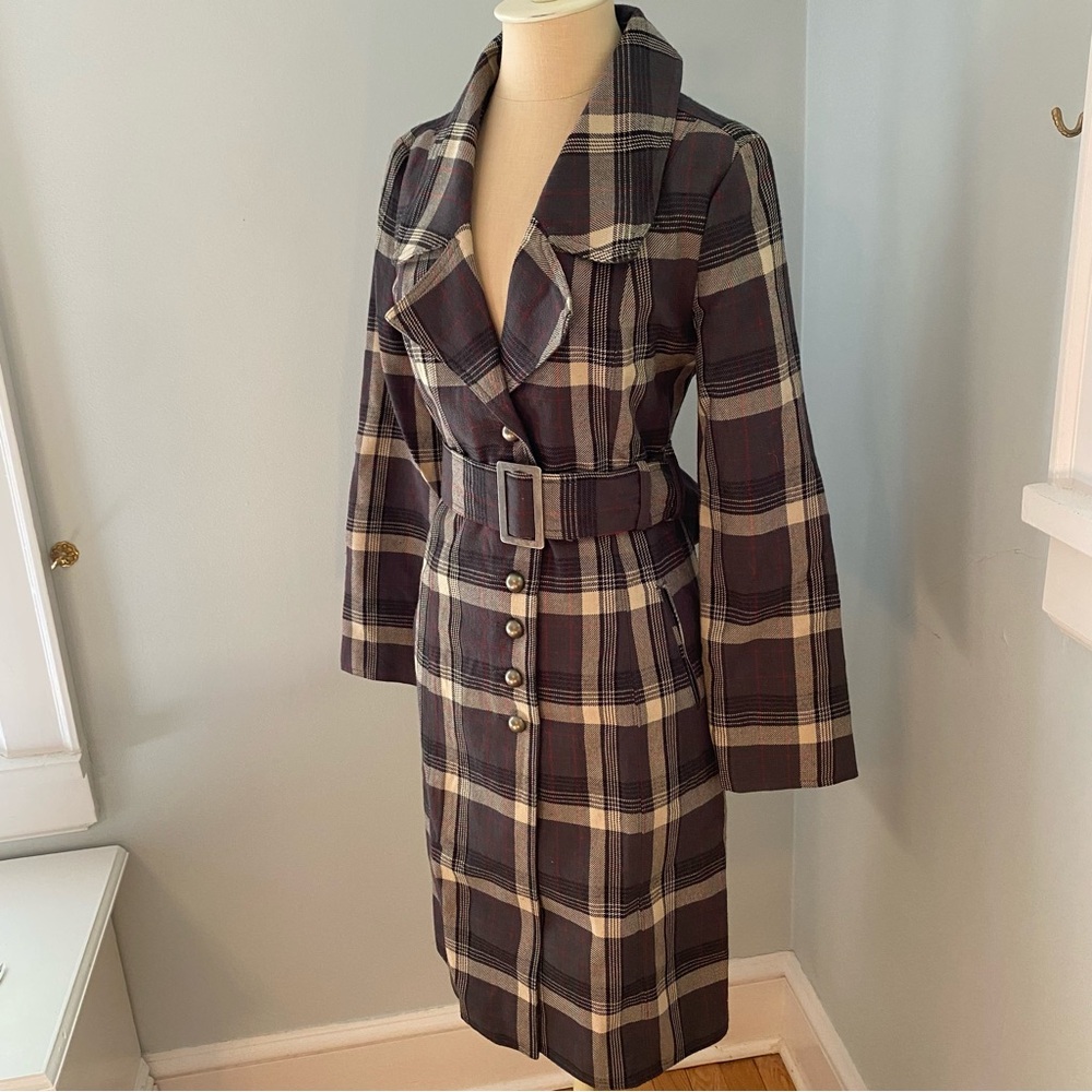 BB Dakota Plaid Long coat with Brass Accents Y2K